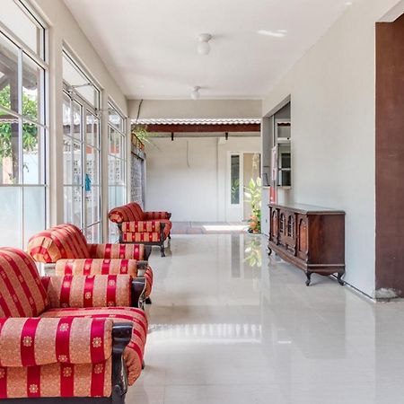 Hotel Reddoorz Near Malioboro Tugu Station Jogja 2 Yogyakarta Esterno foto